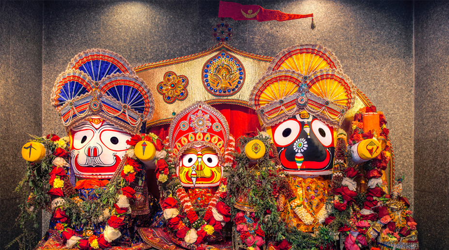 jagannath idol with his elder brother balabhadra and sister subhadra
